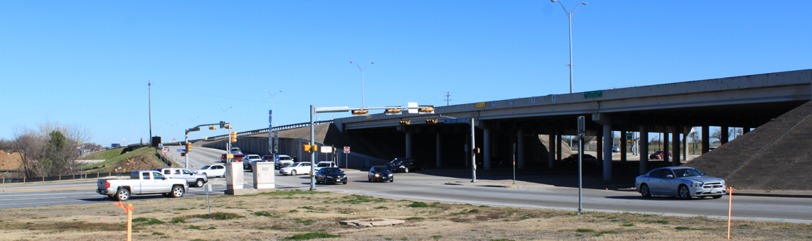 SH 360 frontage road intersection with Six Flags Dr, Jan 2016