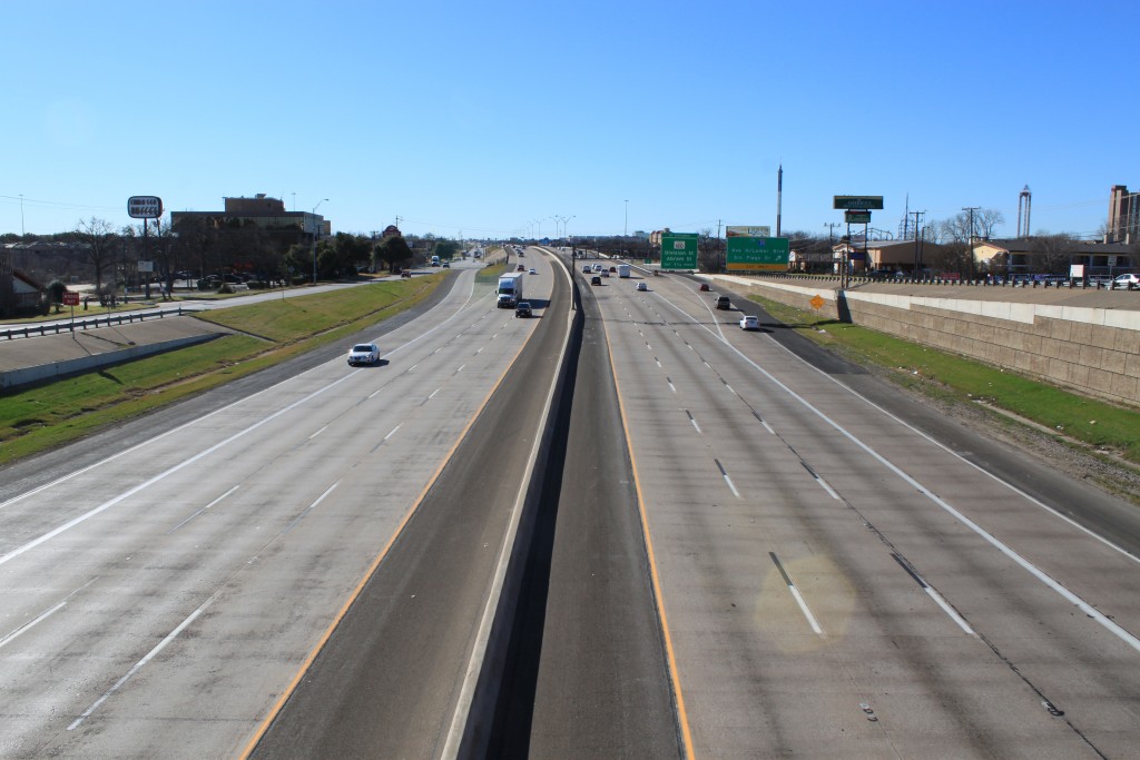 Light traffic on state highway 360