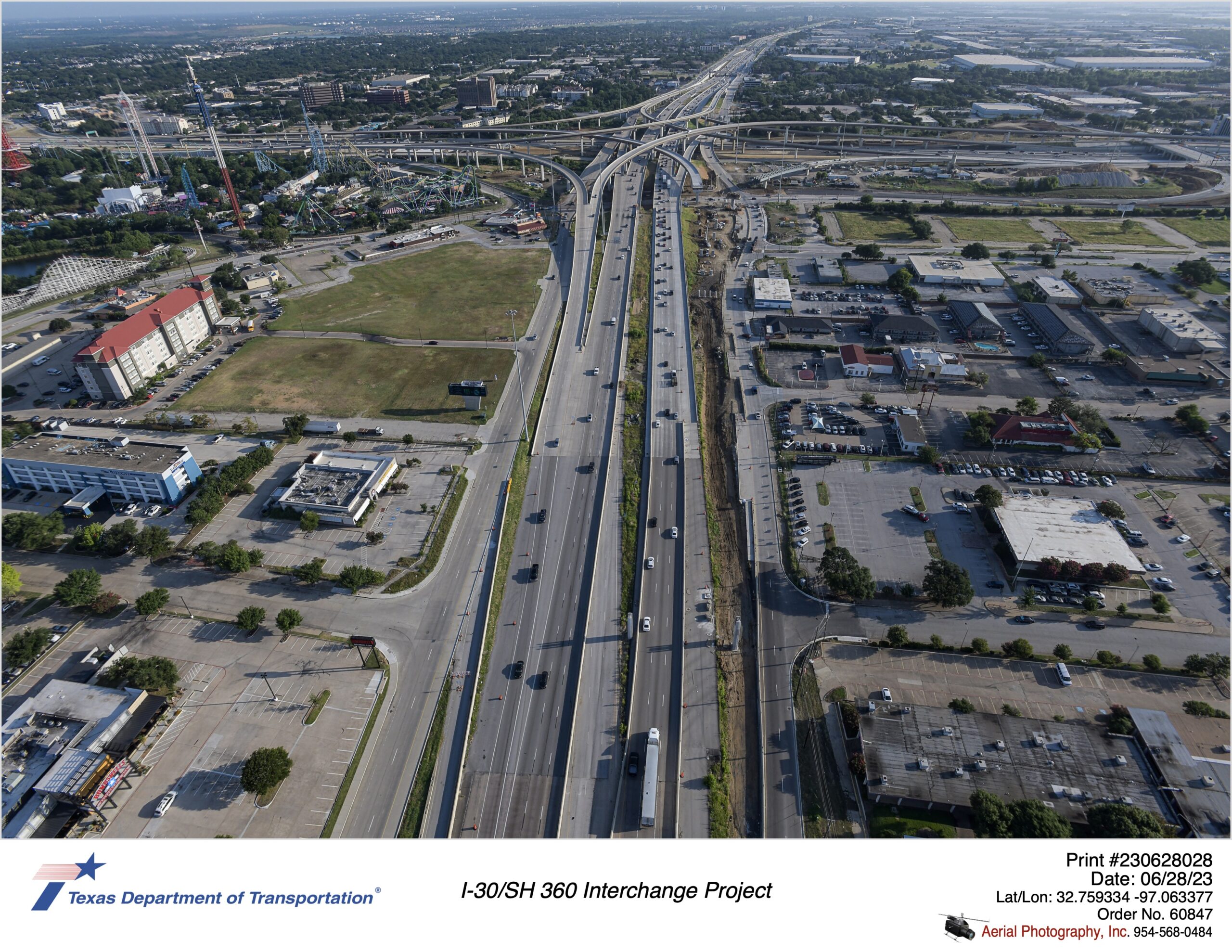 SH 360 looking north over the Randol Mill Rd interchange. Image shows construction of direct connectors between northbound mainlanes and frontage road.